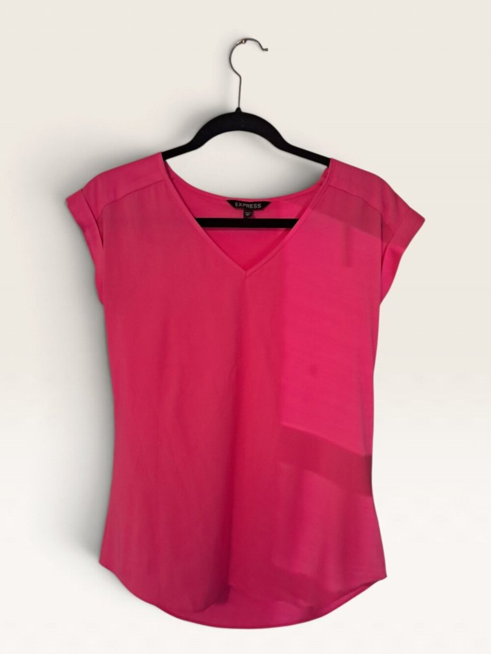 Express XS Hot Pink V-Neck Cuffed Cap Sleeve Blouse Top Stretch Crepe